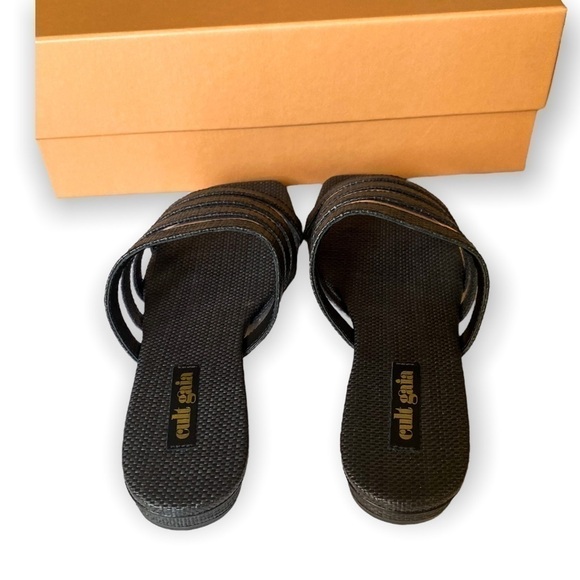 New‎ in Box, Cult Gaia Sarelle Flat Sandals, Black, Size 37EU - Picture 6 of 16